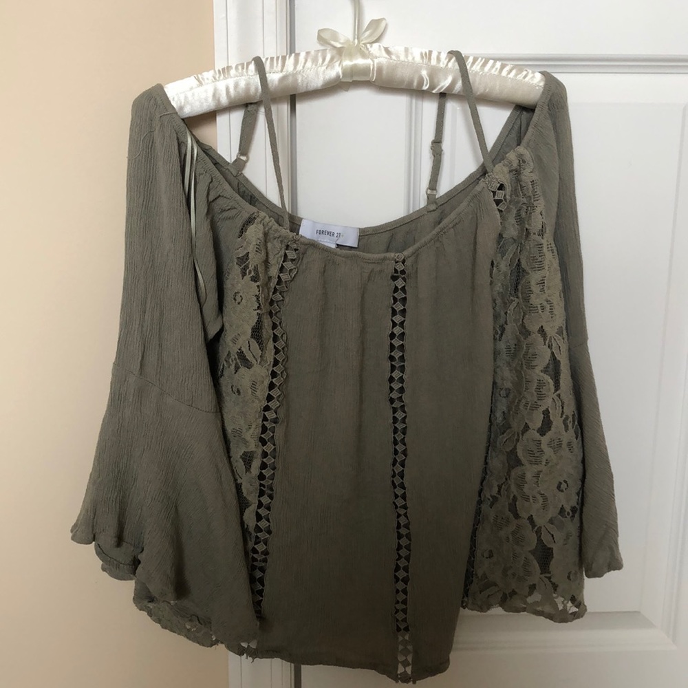 Crinkled Open-Shoulder Top - Picture 2 of 5